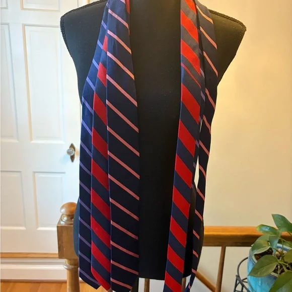 Brooks Brothers Set of 3 Silk Ties - Picture 3 of 5